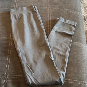 Fornia gray leggings